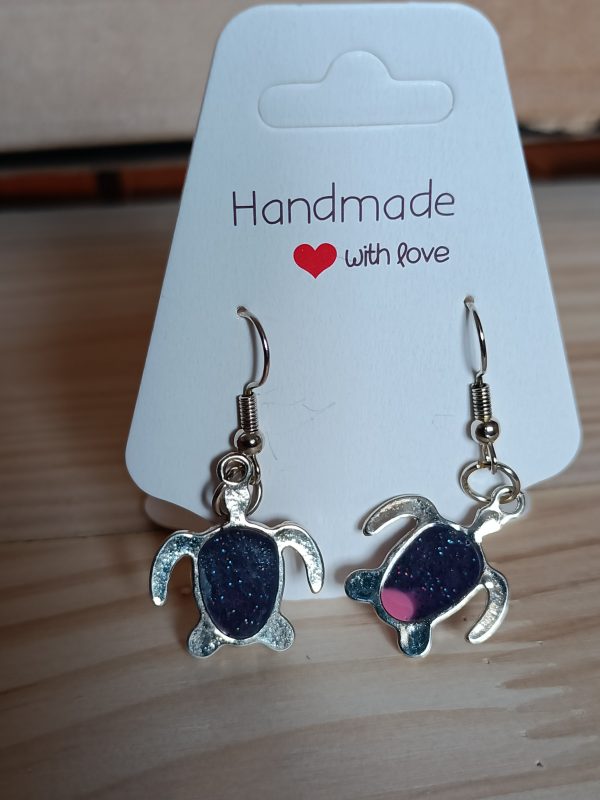 Turtle silver tone earrings - Image 2