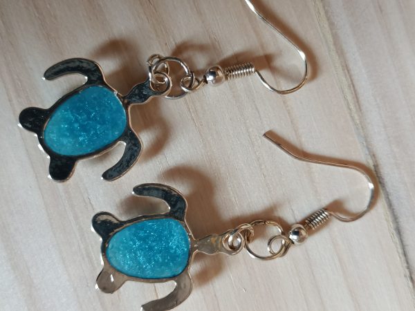 Turtle silver tone earrings - Image 2