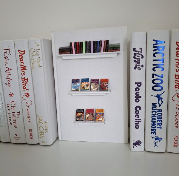 Book Nook (with 7 Harry Potter miniatures) - Image 3