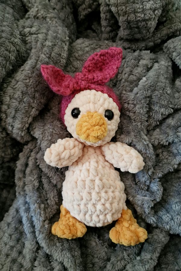Rosie, the Duckling crocheted plushie - Image 3