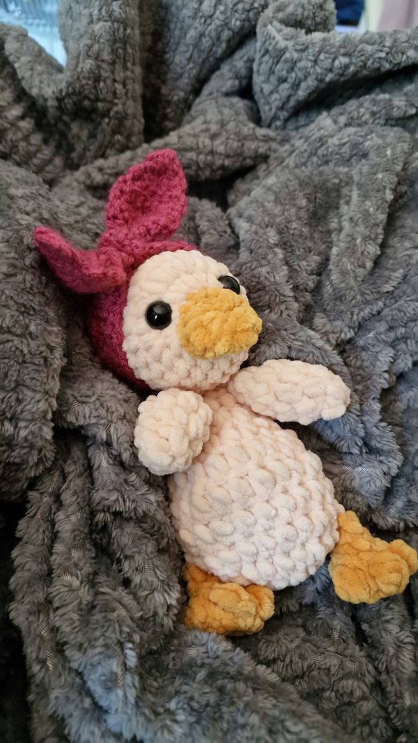 Rosie, the Duckling crocheted plushie - Image 4