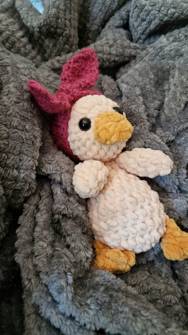 Rosie, the Duckling crocheted plushie - Image 2