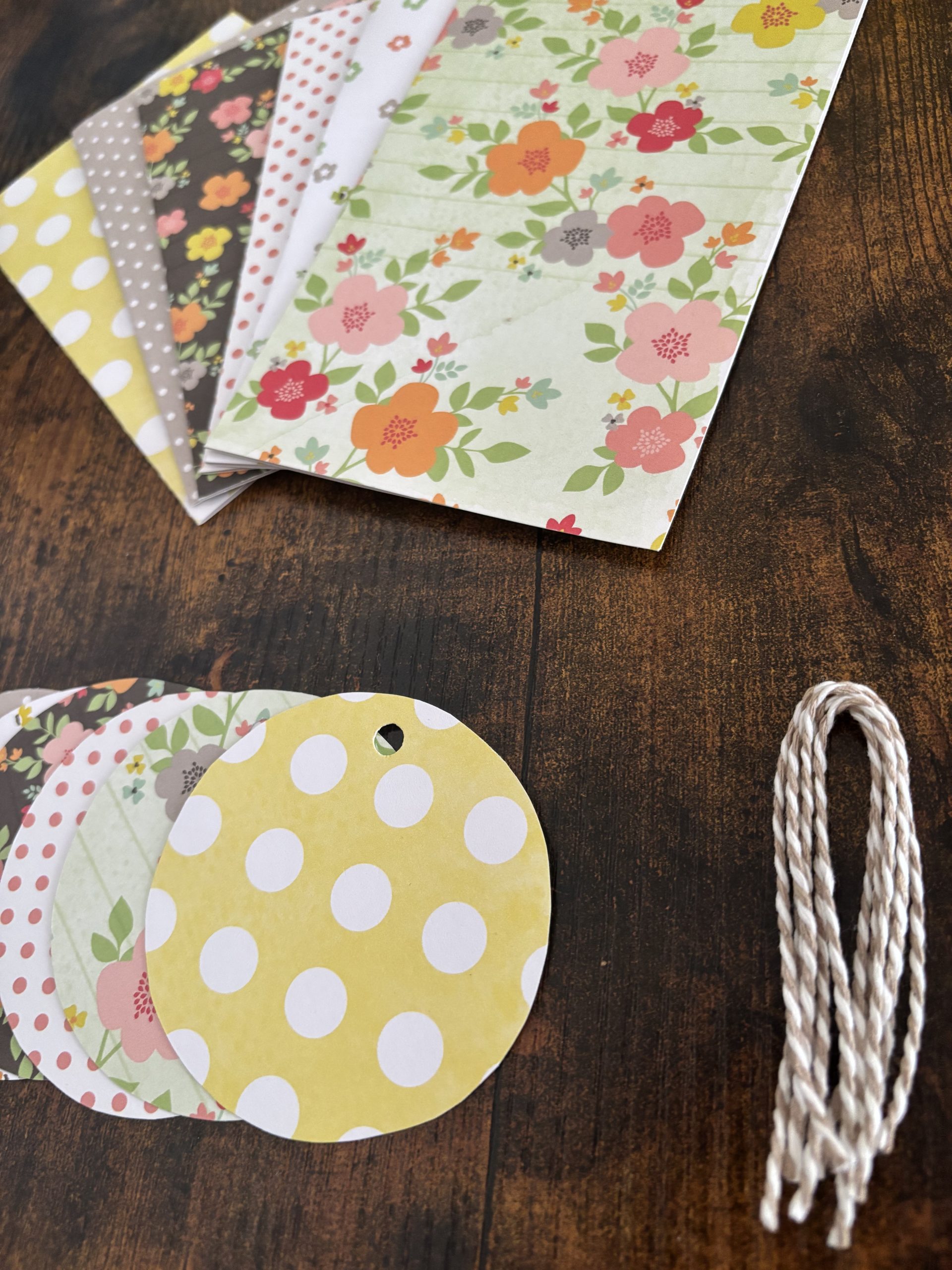 Card and gift tag set - Image 4