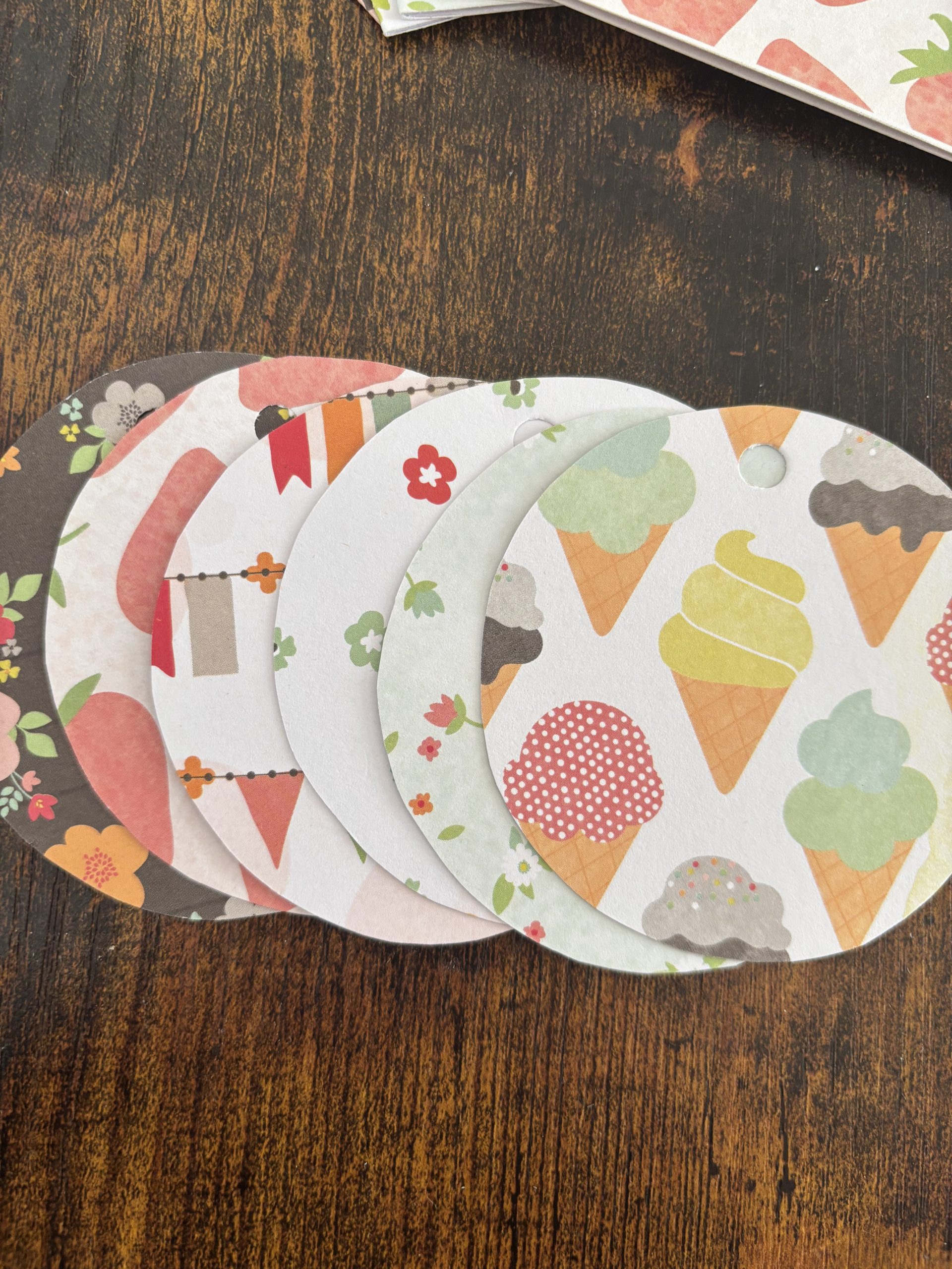 Card and gift tag set - Image 3