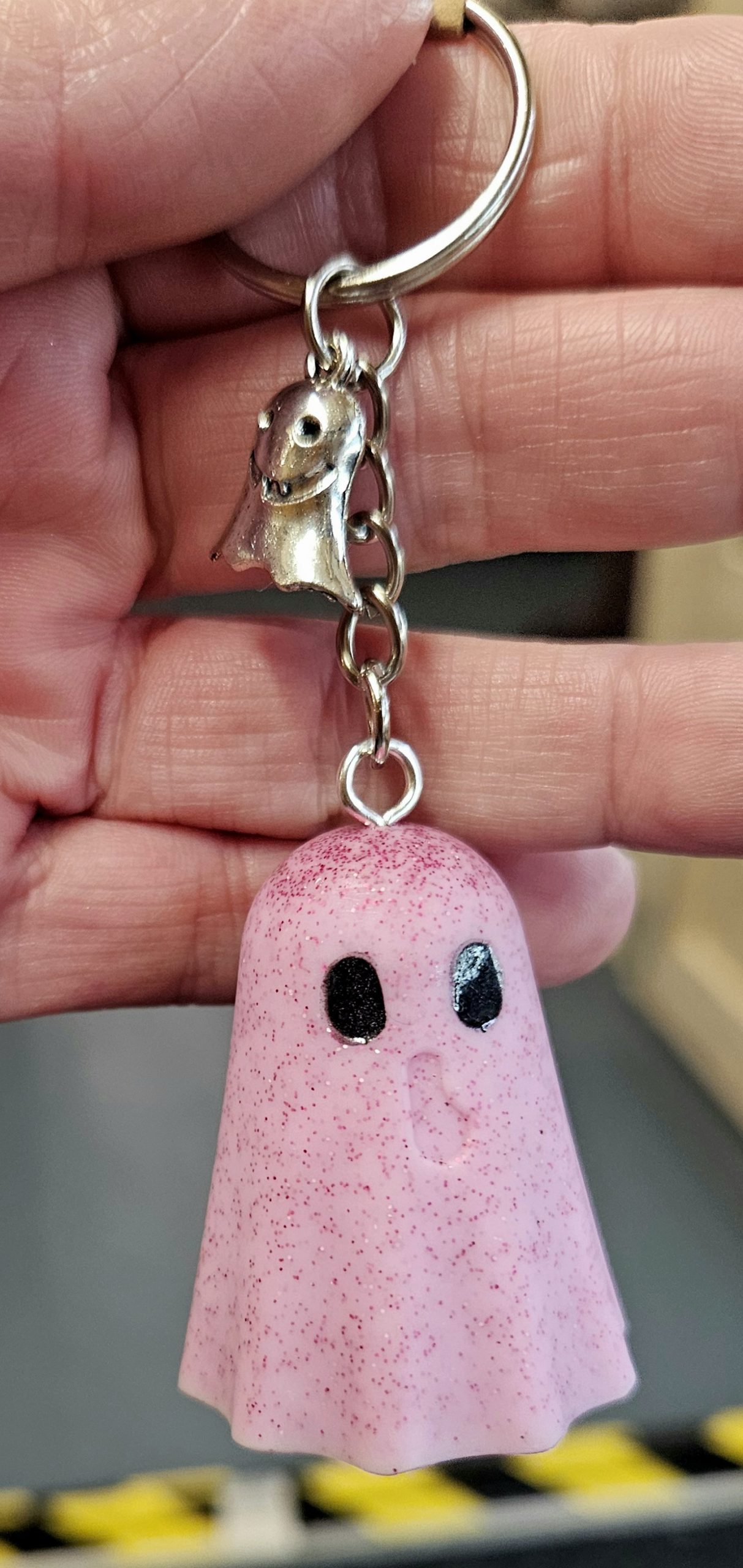 Glitter Ghost Keyring - Image 5
