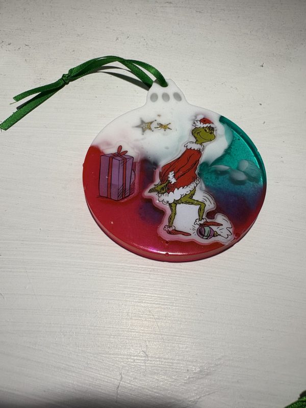 Set of 4 Grinch Themed Christmas Baubles - Image 4