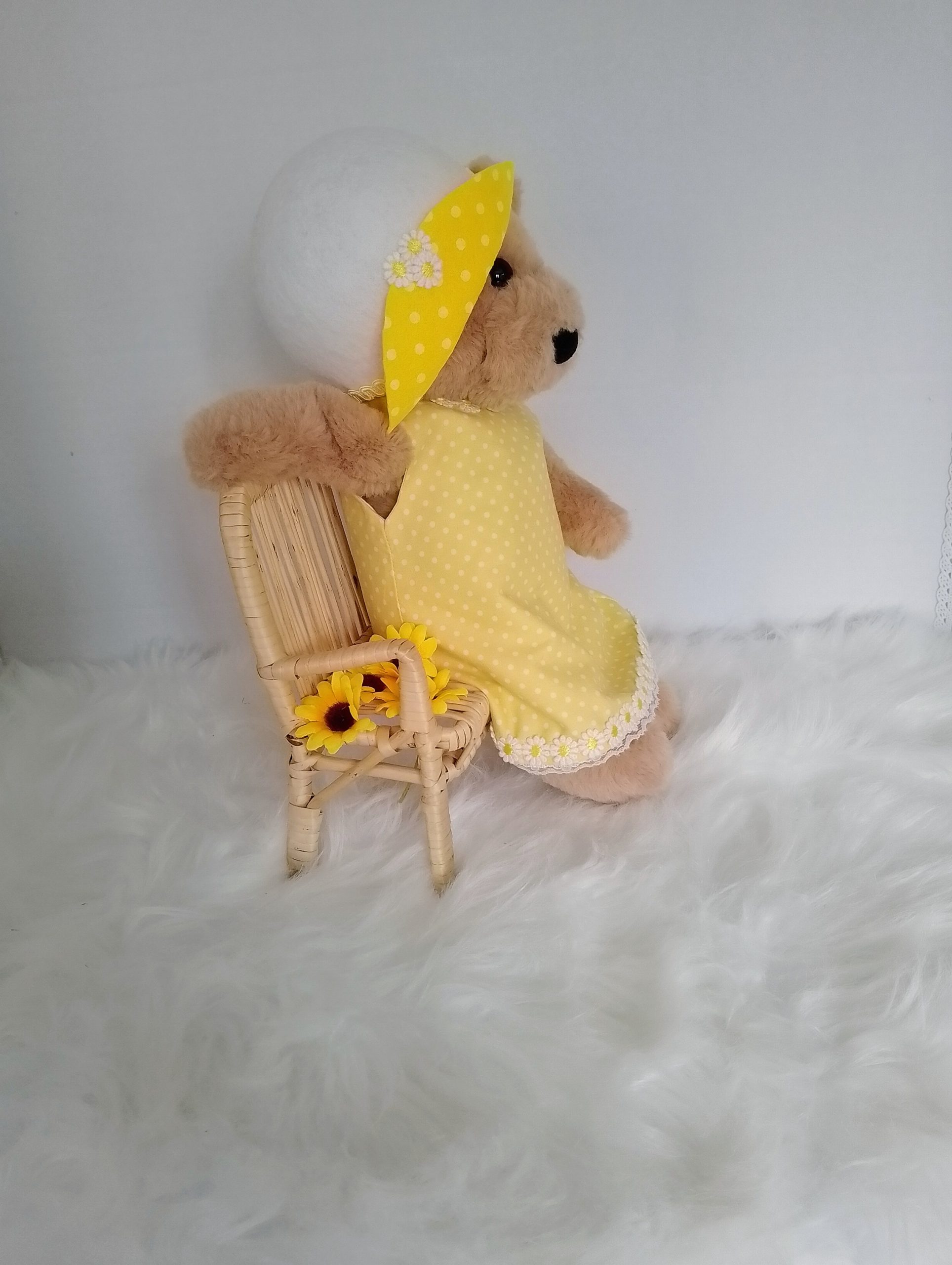 Custom-clothed teddy bear (original base : 'Bear and Me' by Charlie Bears) with unique, handcrafted summer dress and cloche hat by Enchanting World. - Image 2