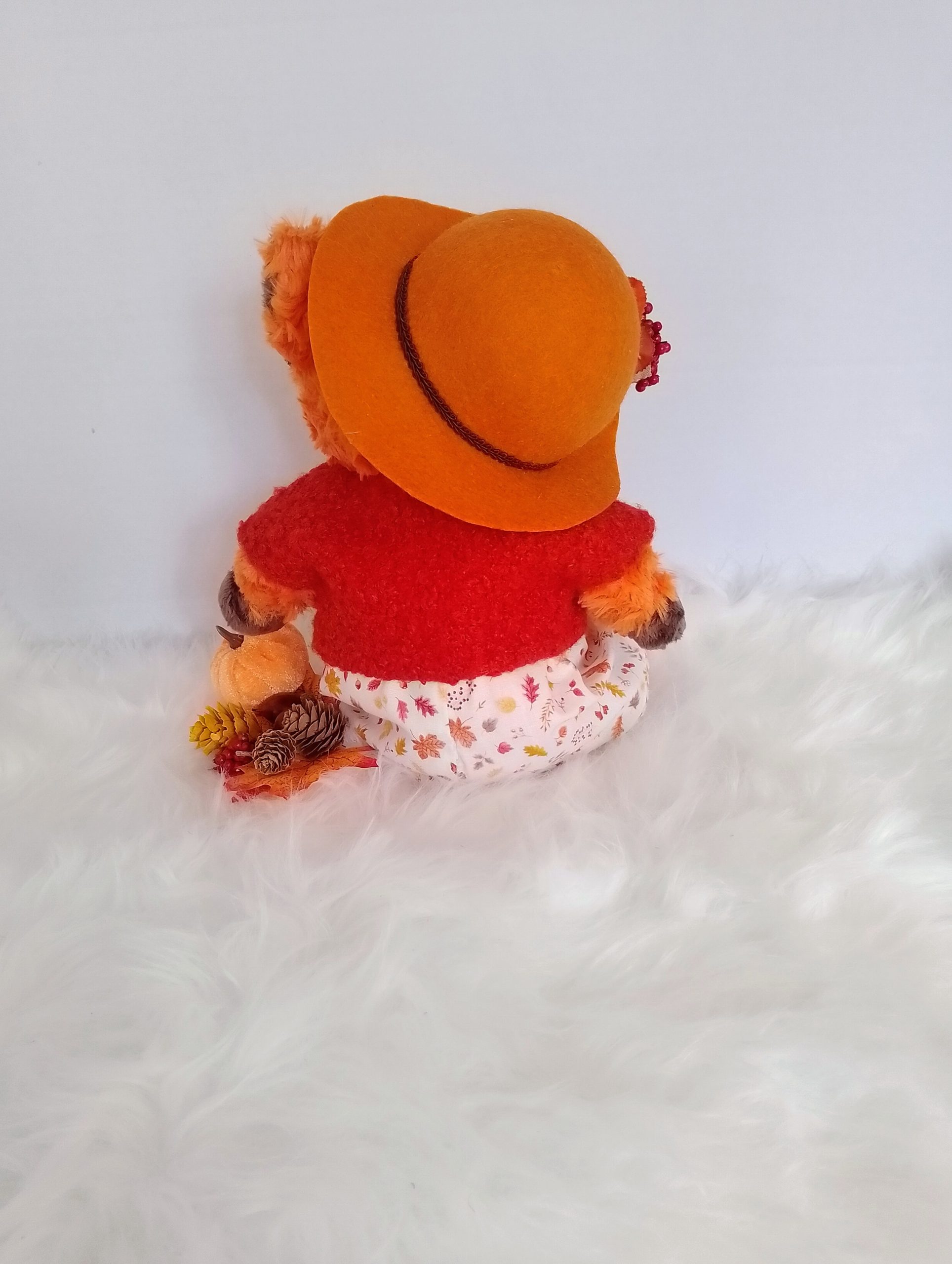 New, high-quality generic, non-branded soft toy fox with unique, custom-made autumn dress, jacket and cloche hat by Enchanting World. - Image 4