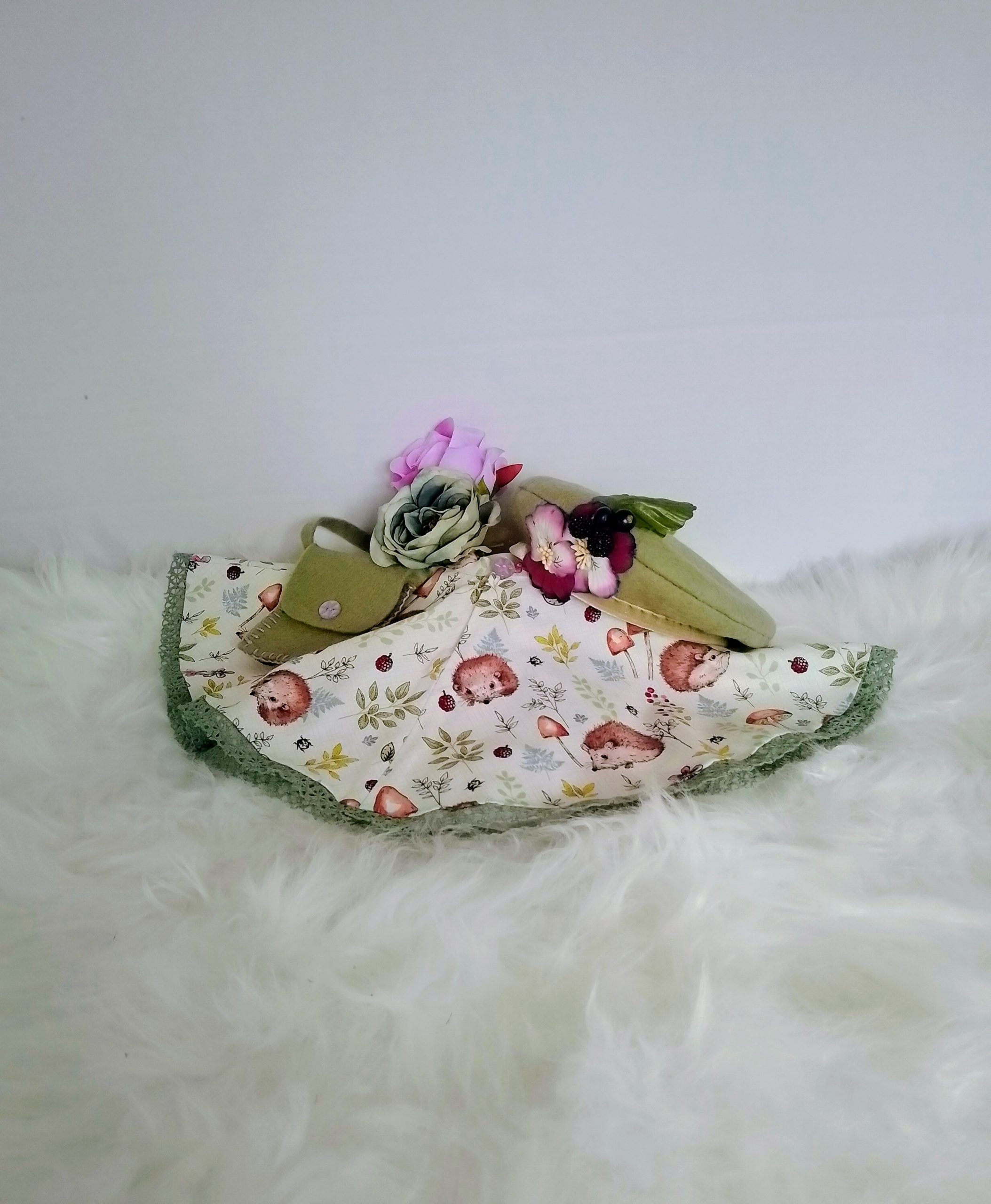 New, high-quality generic, non-branded soft toy teddy bear with unique, custom-made autumn skirt, jumper, French beret and handbag by Enchanting World. - Image 8