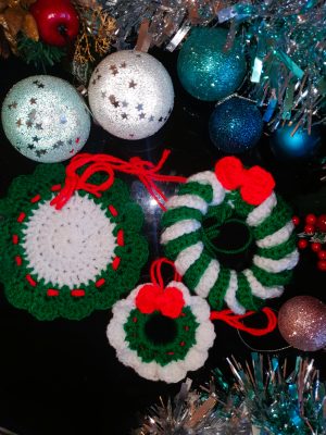 Hand-Crocheted Christmas Wreath Ornaments, Set of 3 Festive Tree Décor