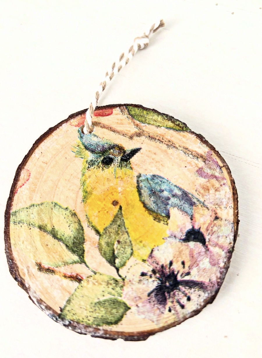 Decoupage bird tree decoration - Image 2