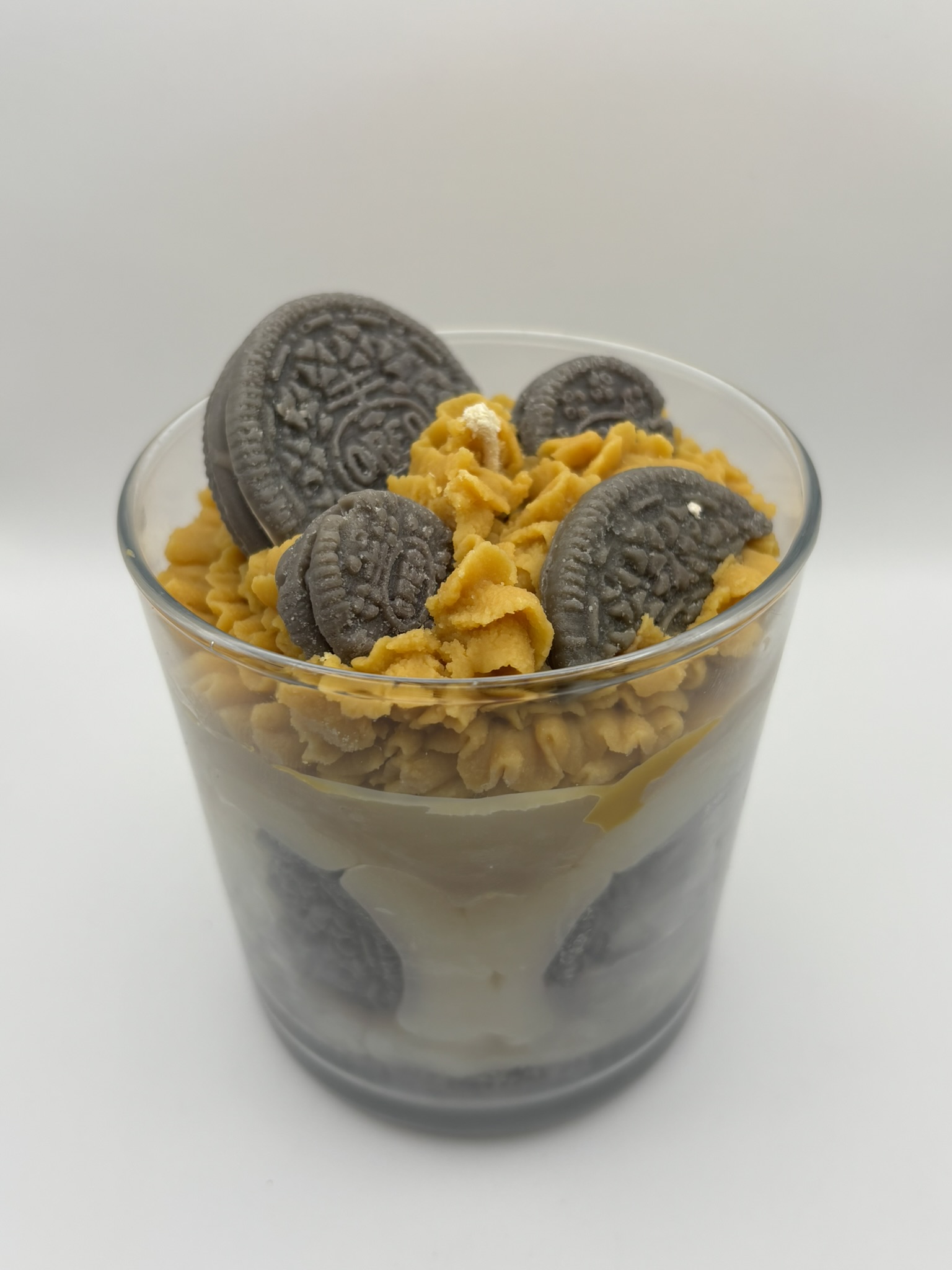 Handmade Cheesecake Candle with Biscuit Base – Vegan Soy Wax Dessert Candle - Image 4