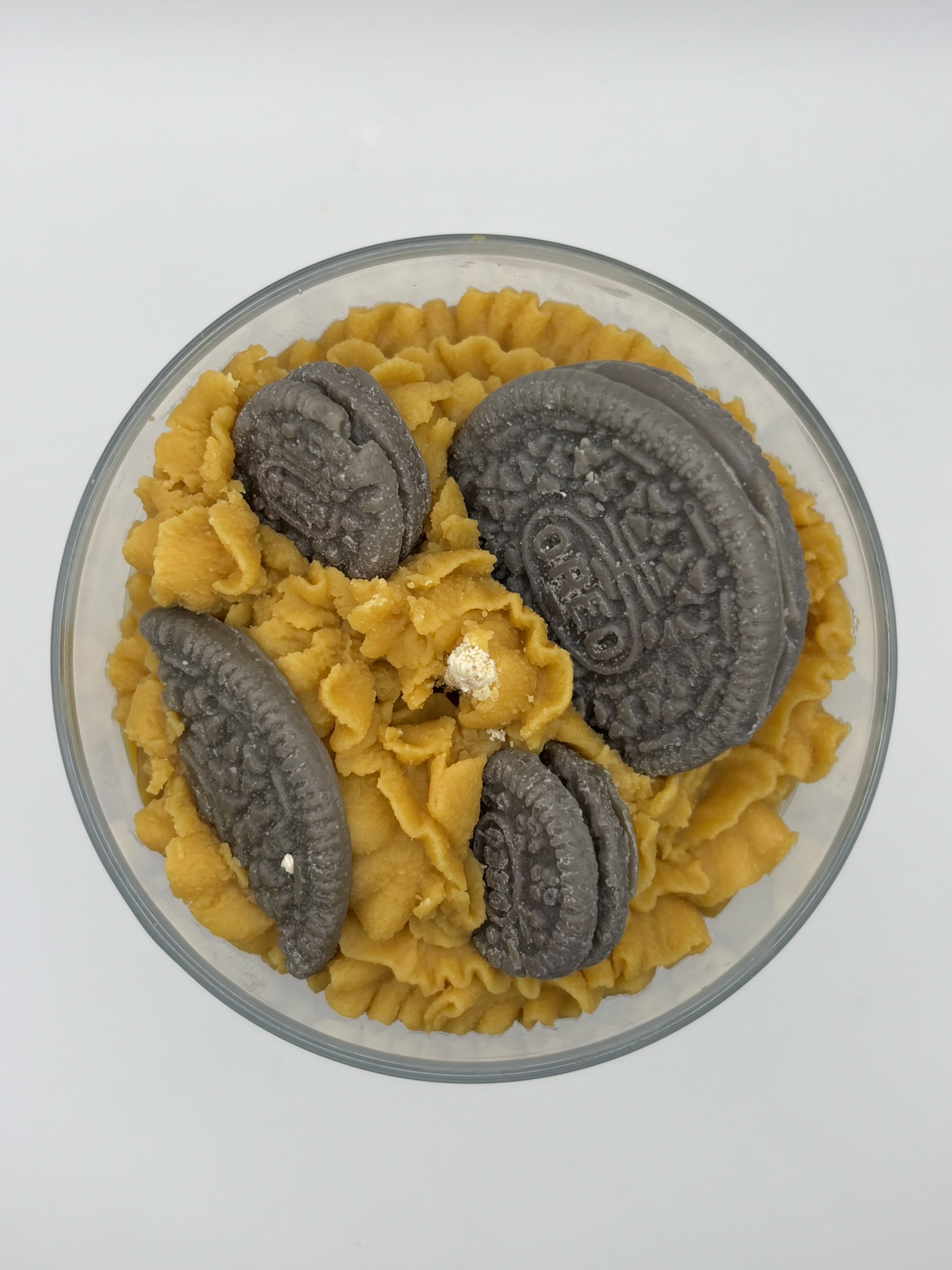 Handmade Cheesecake Candle with Biscuit Base – Vegan Soy Wax Dessert Candle - Image 6