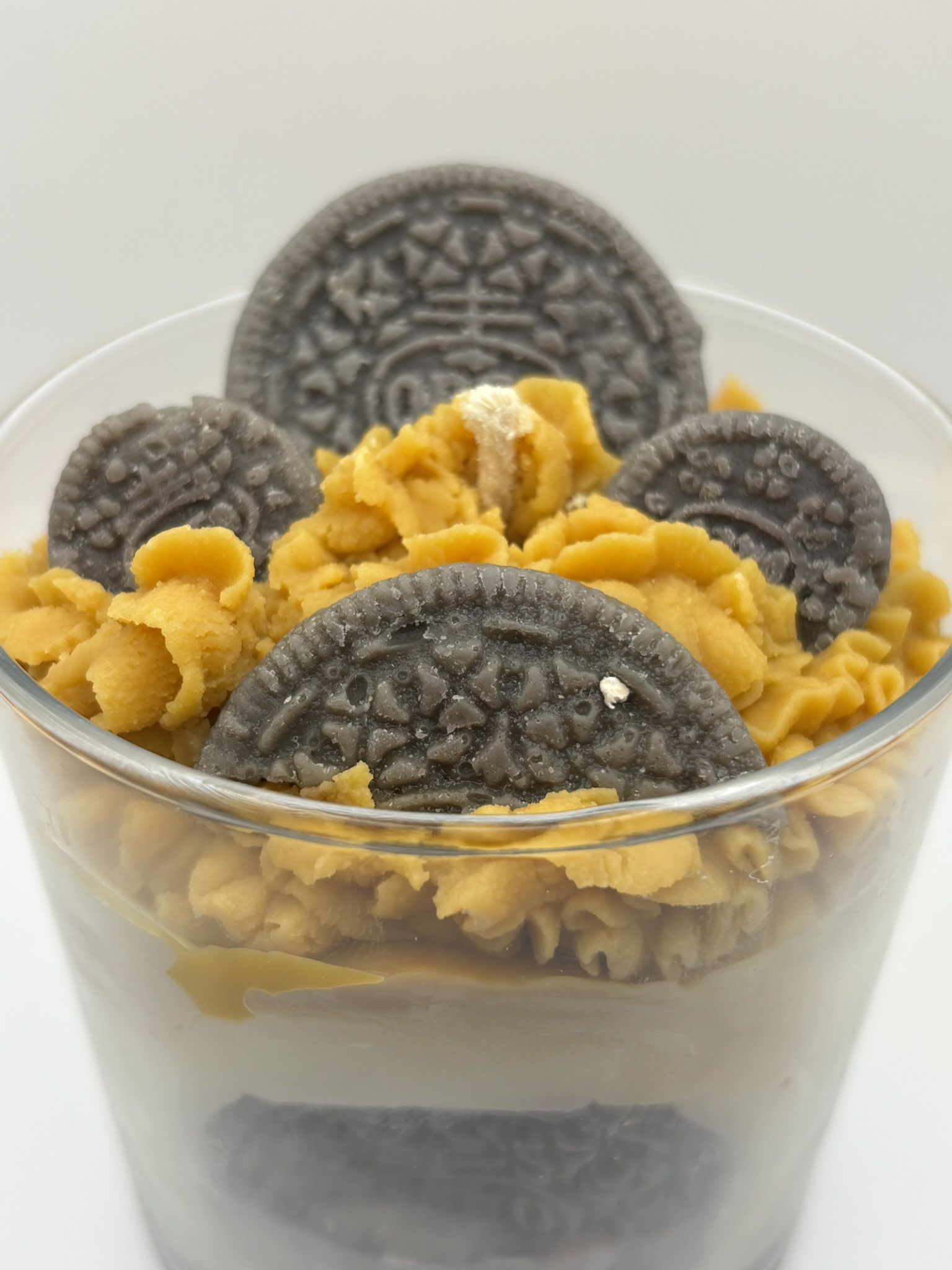 Handmade Cheesecake Candle with Biscuit Base – Vegan Soy Wax Dessert Candle - Image 7