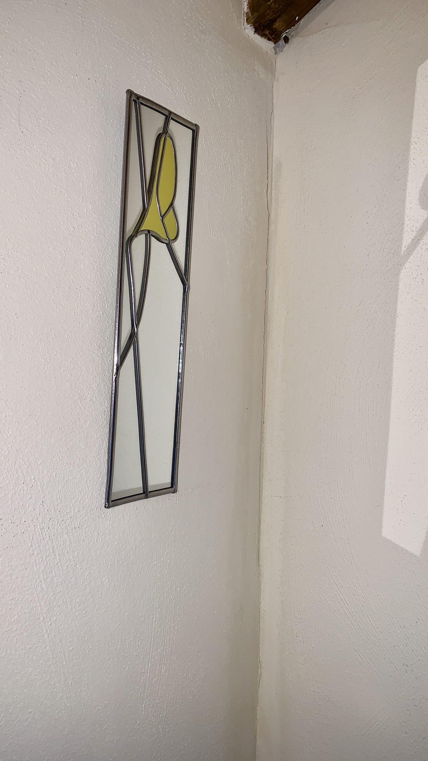 Mirror with yellow Lilly. - Image 2