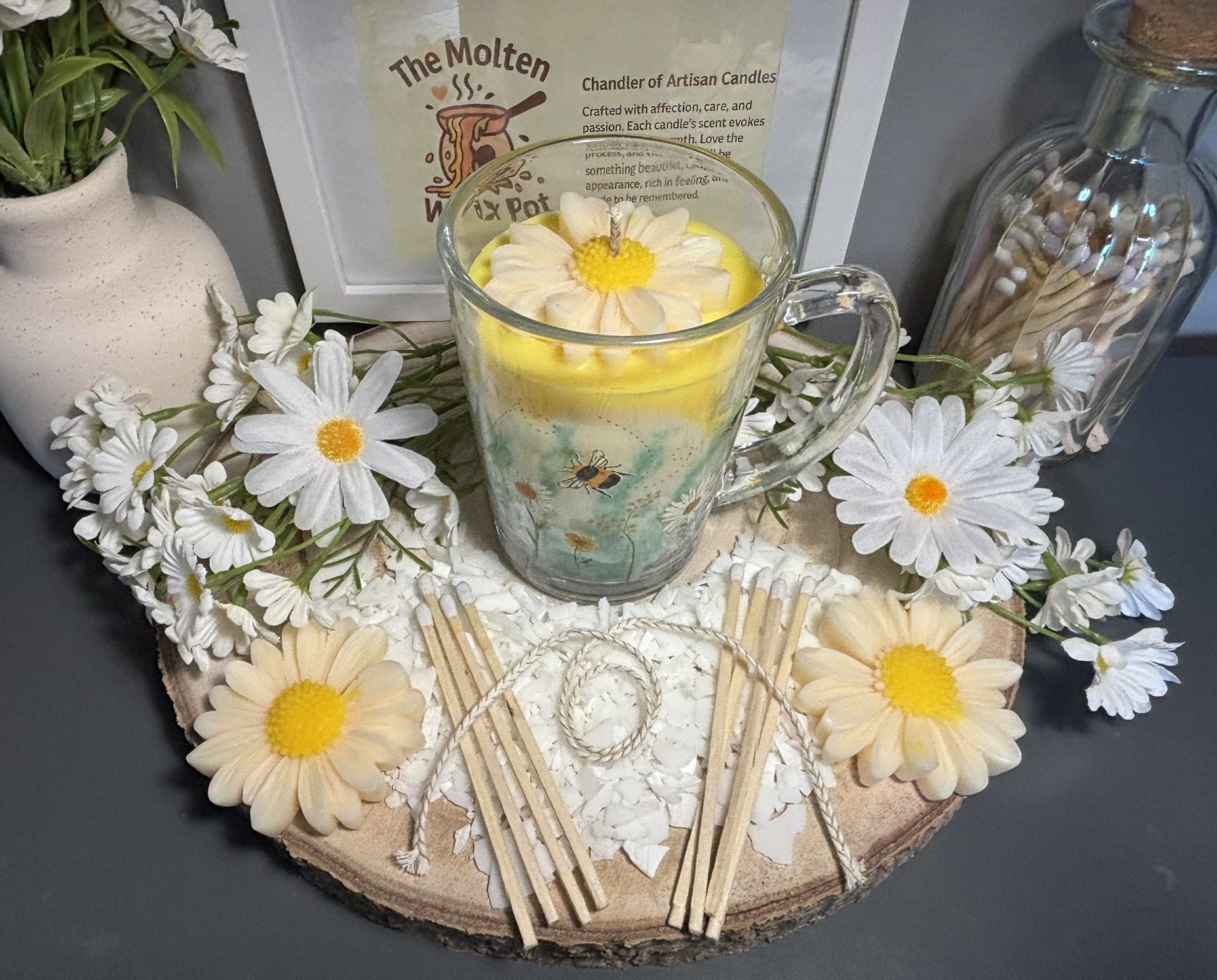 🌼✨ Daisy T‑Mug Candle — Handmade Perfume‑Inspired Soy Wax - Image 9