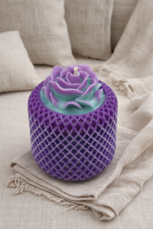 🌾 Teal & Purple Rose Lattice Pillar Candle — Fresh Linen Scent