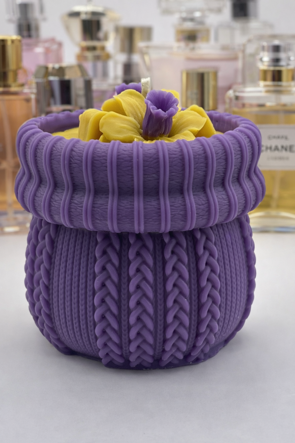 💐🧴 Large Alien Woven Cuff Pillar Candle — Alien (Perfume Inspired) - Image 9