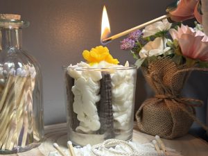 🤍 Vanilla Bean‑Style Artisan Candle — Creamy Vanilla Soy Wax