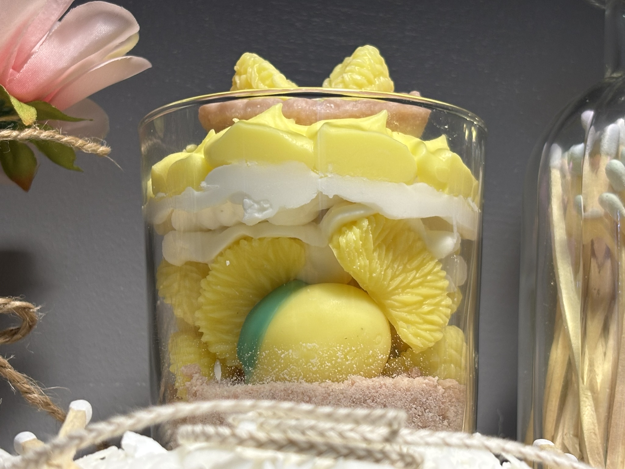 🍋 Lemon Meringue‑Style Dessert Candle — Handmade Citrus‑Cream Soy Wax - Image 11