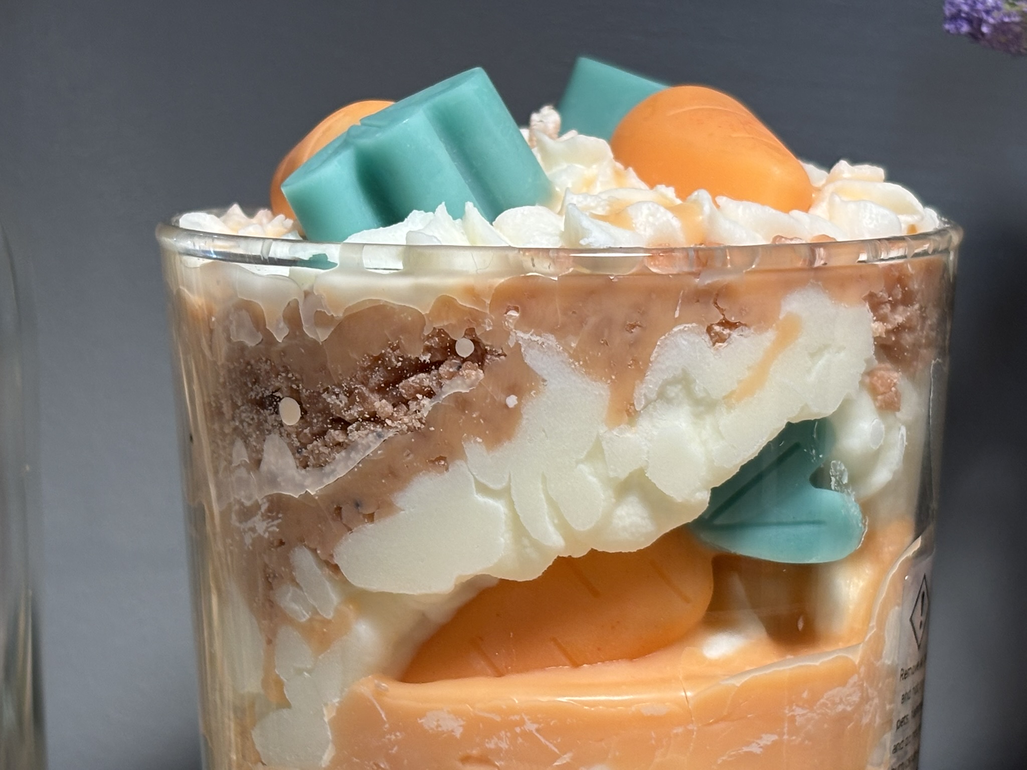 🥕 Carrot Cake Dessert Candle — Spiced Bakery‑Style Soy Wax - Image 8
