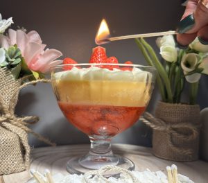 🍓 Handmade Strawberry Trifle Candle – Dessert Style Soy & Gel Wax