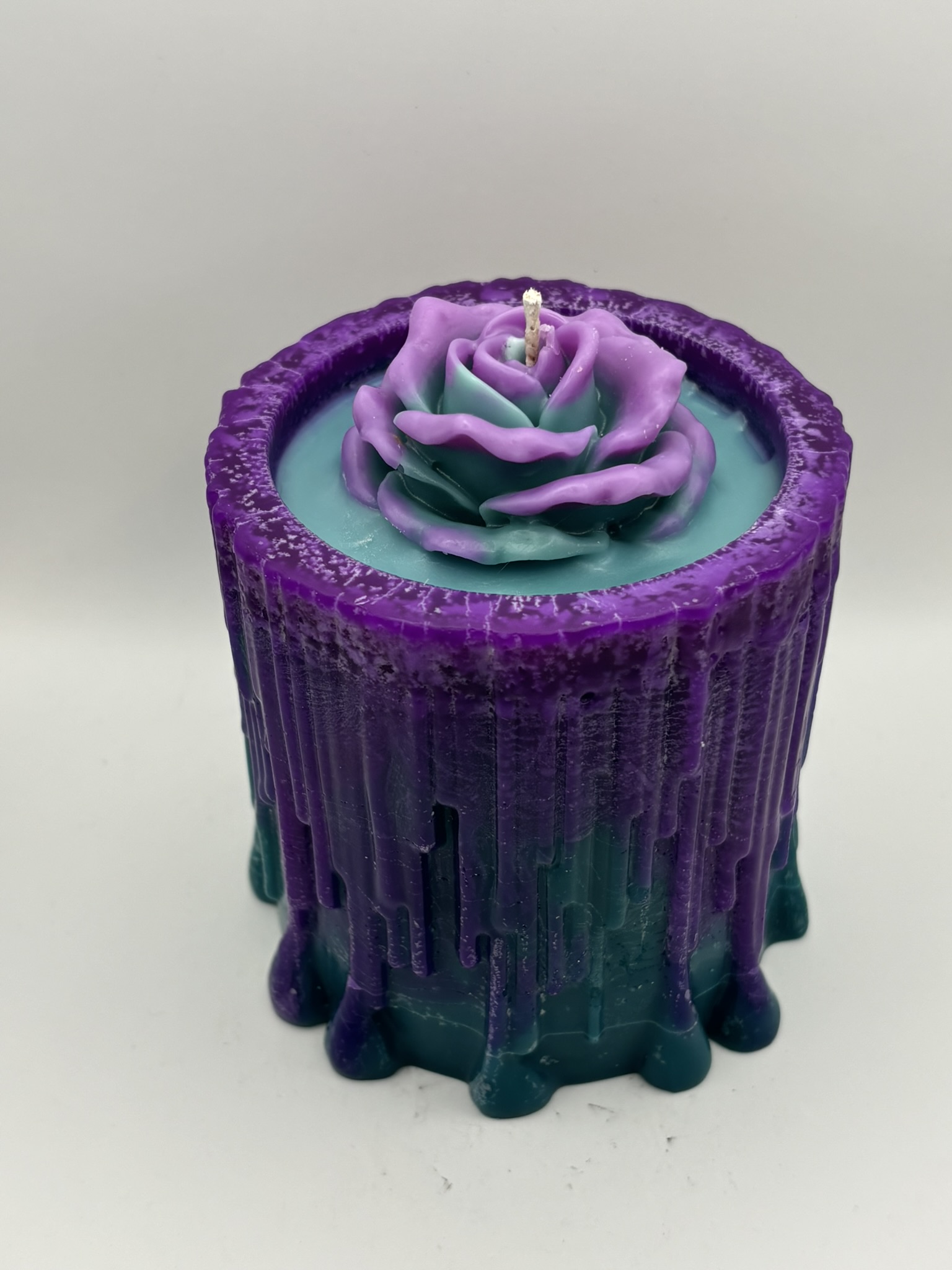 🌾 Mystic Rose Drip Candle — Linen Fresh Scent - Image 5