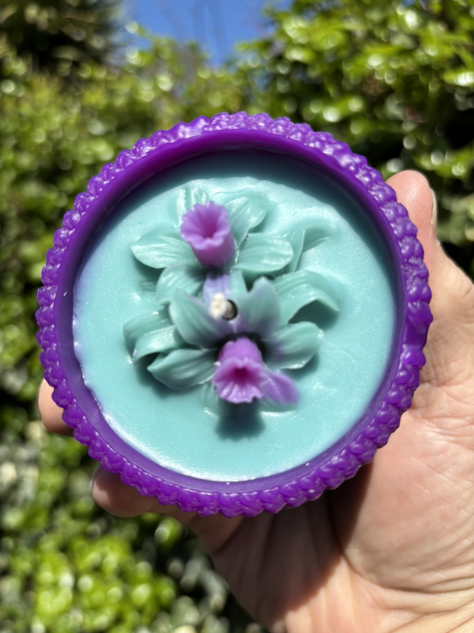 🌾 Narcissus Bloom Pillar Candle — Fresh Linen Scent - Image 3