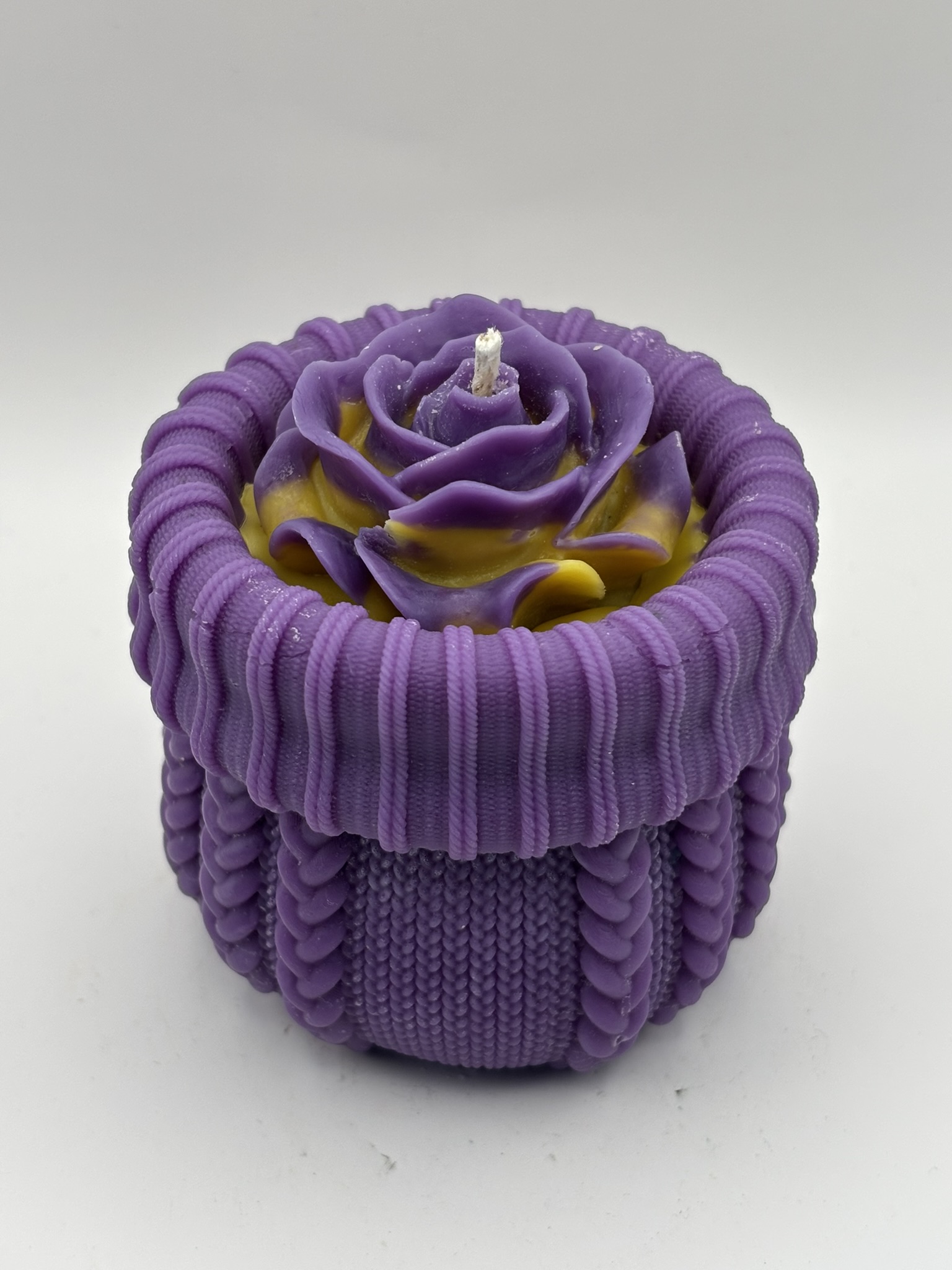 💐🧴 Small Alien Woven Cuff Pillar Candle — Alien (Perfume Inspired) - Image 6