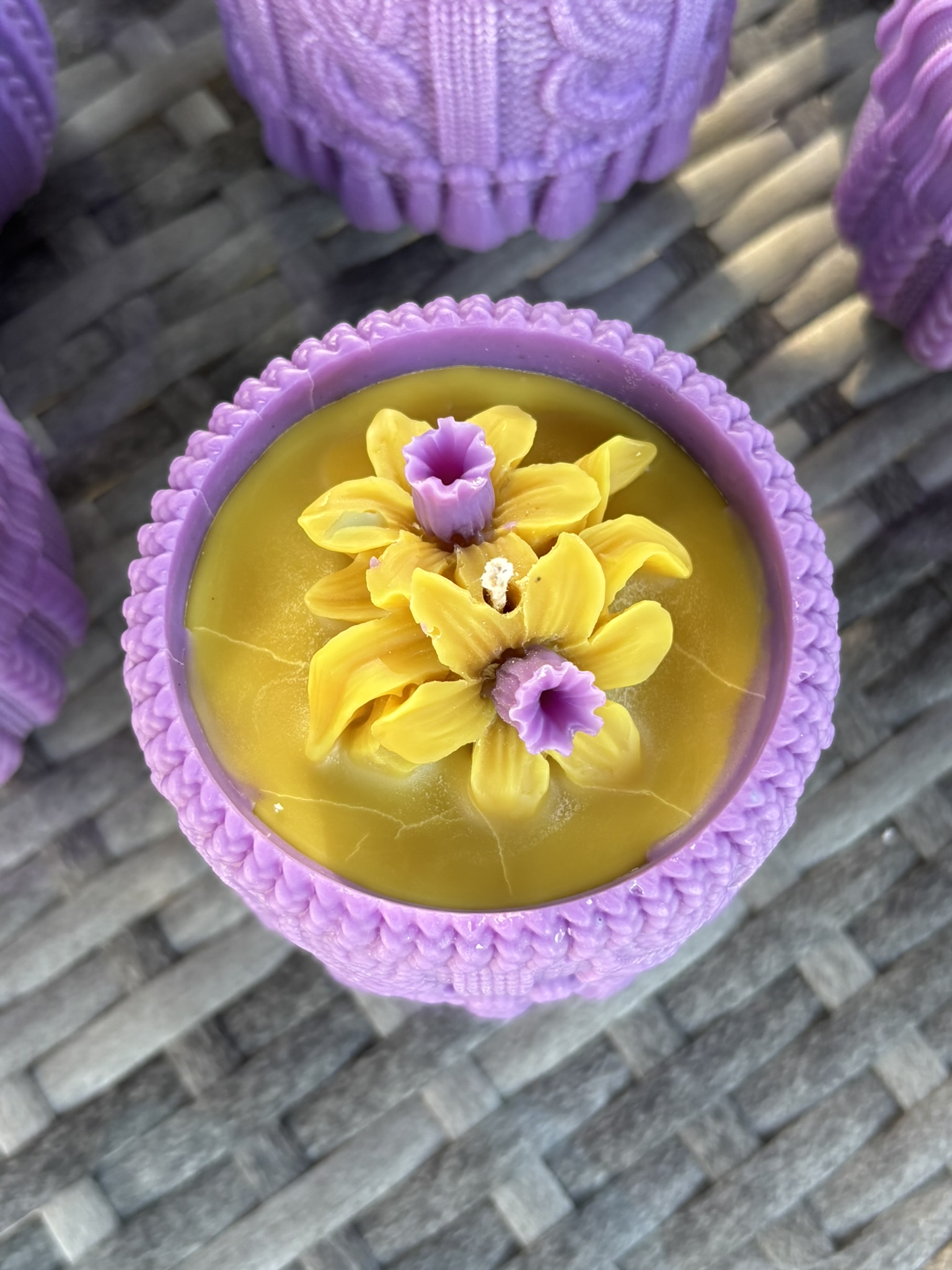 💐🧴 Narcissus Bloom Alien Woven Pillar Candle — Alien (Perfume Inspired) - Image 3