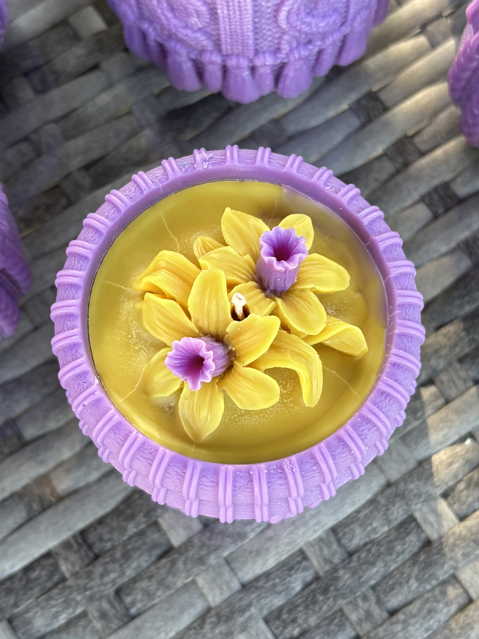 💐🧴 Large Alien Woven Cuff Pillar Candle — Alien (Perfume Inspired) - Image 3