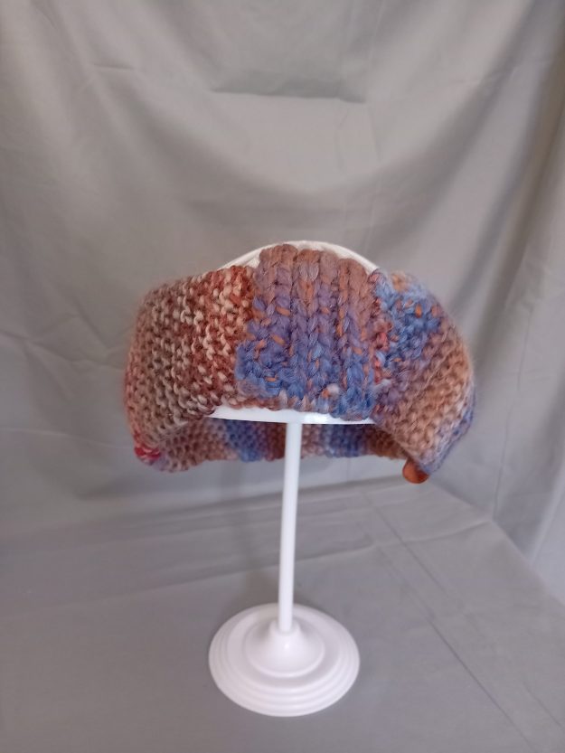 headband with a knot in front