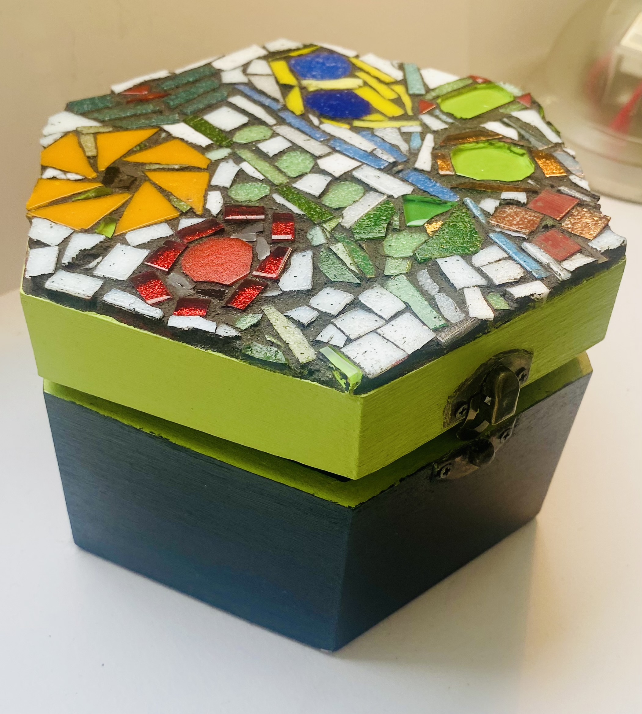 Hexagonal Mosaic Hexagonal Box - Image 2