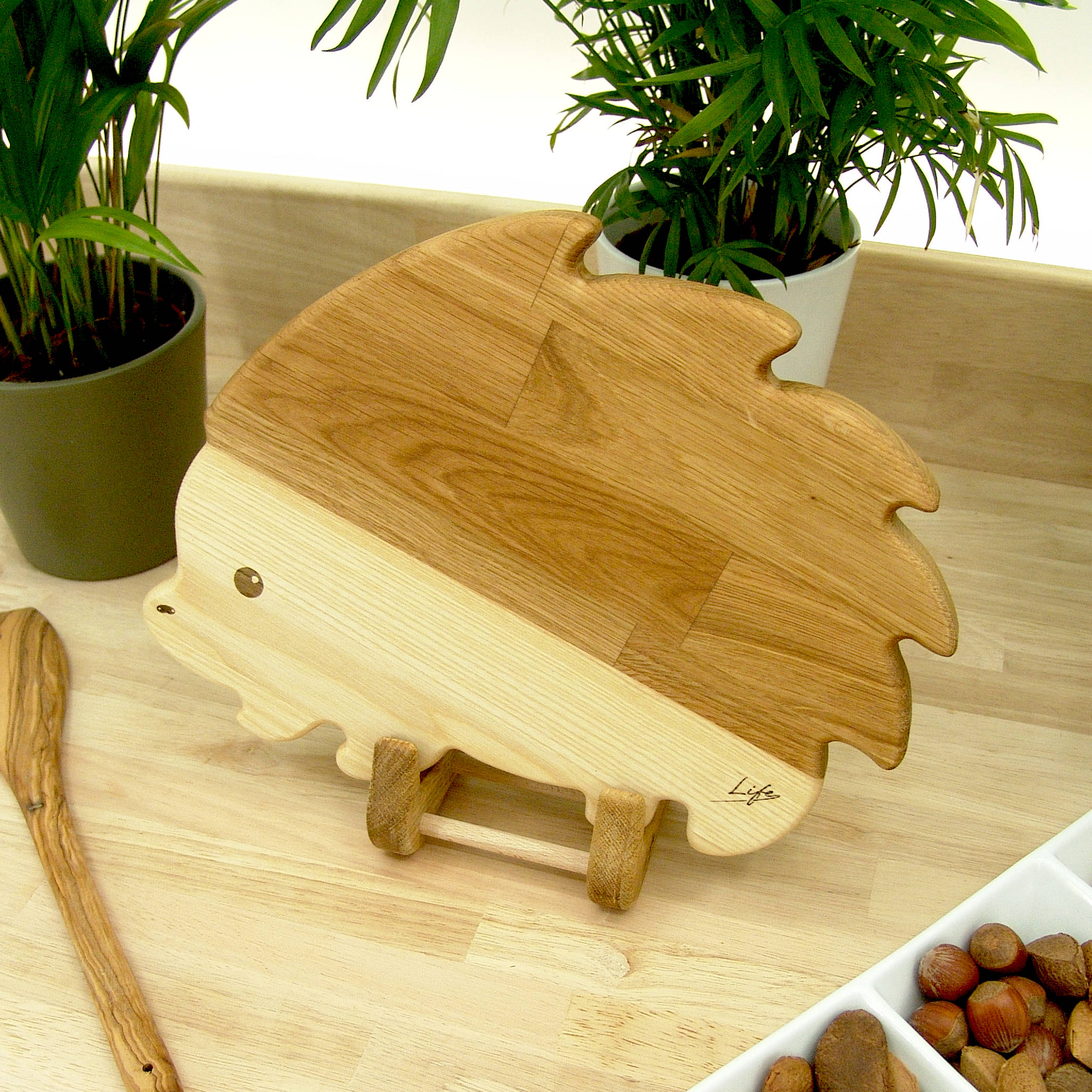 Hedgehog Chopping Board - Oak & Ash Hand Made - Image 5
