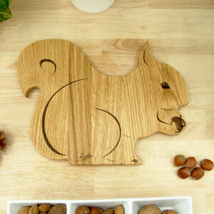 Squirrel Chopping Board - Oak, Wooden Hand Made