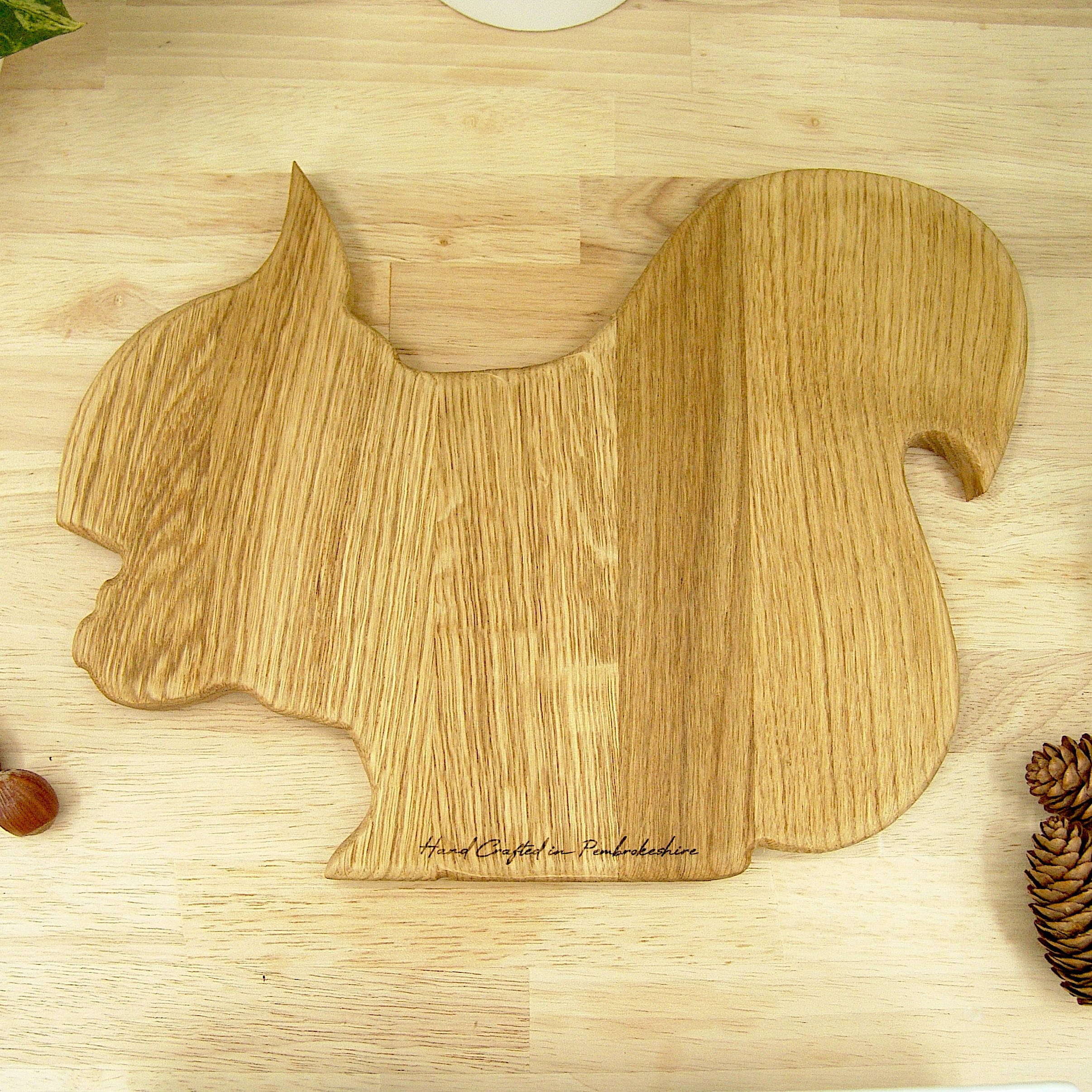 Squirrel Chopping Board - Oak, Wooden Hand Made - Image 6