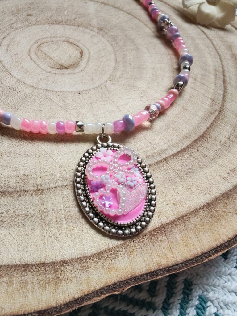 Girls Pink bow beaded pendant necklace