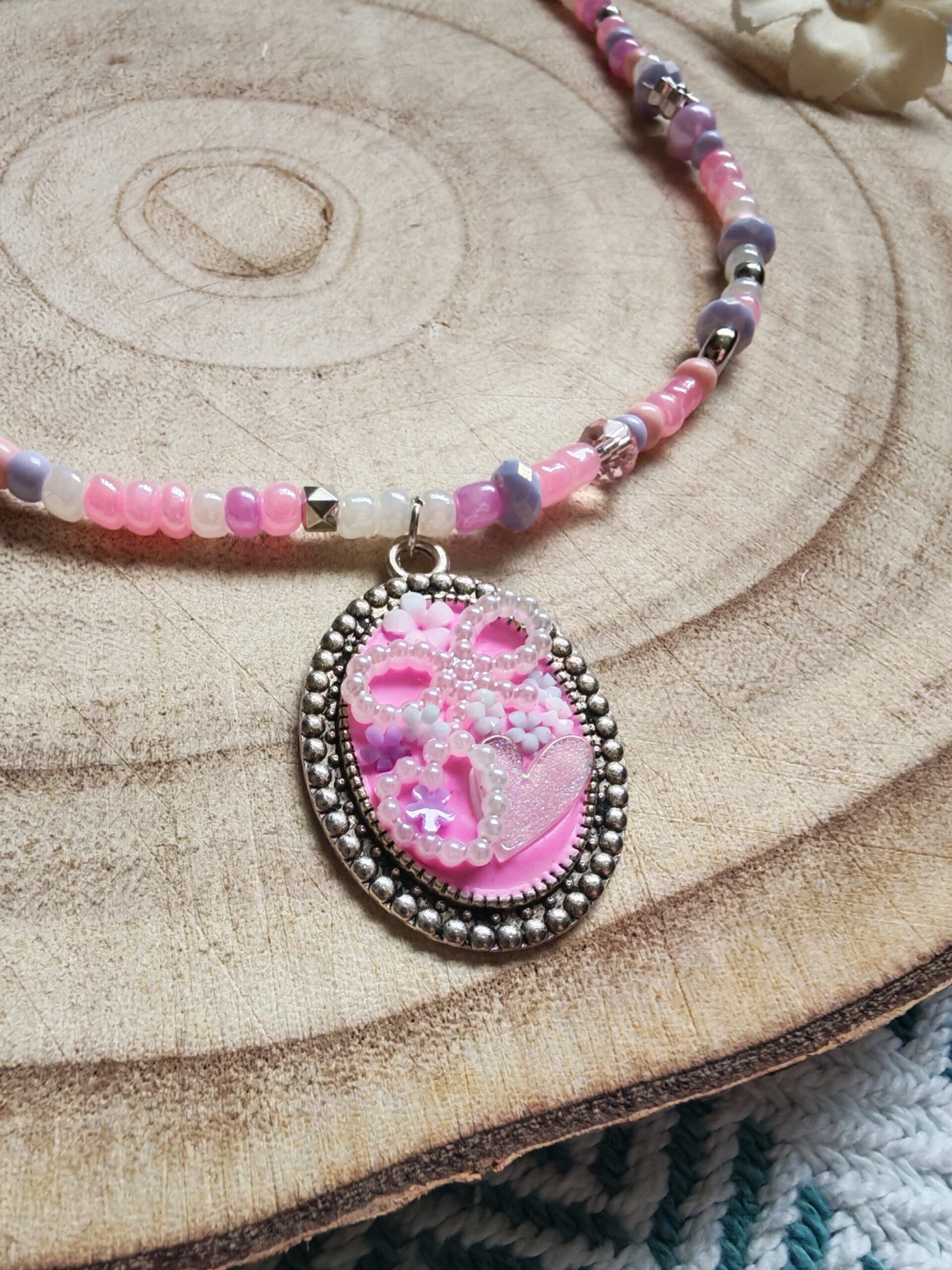 Girls Pink bow beaded pendant necklace