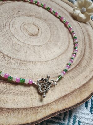 green/white beaded necklace with heart t-bar and loop