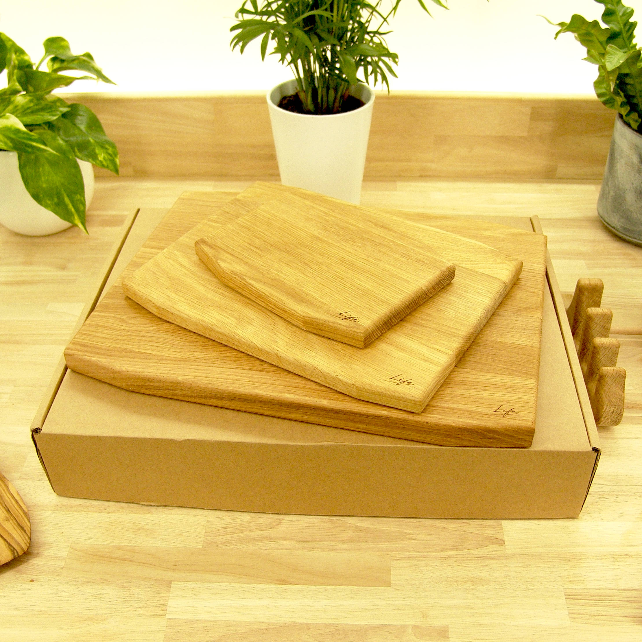 Set of 3 Solid Oak Chopping Boards – Large, Medium & Small - Image 4