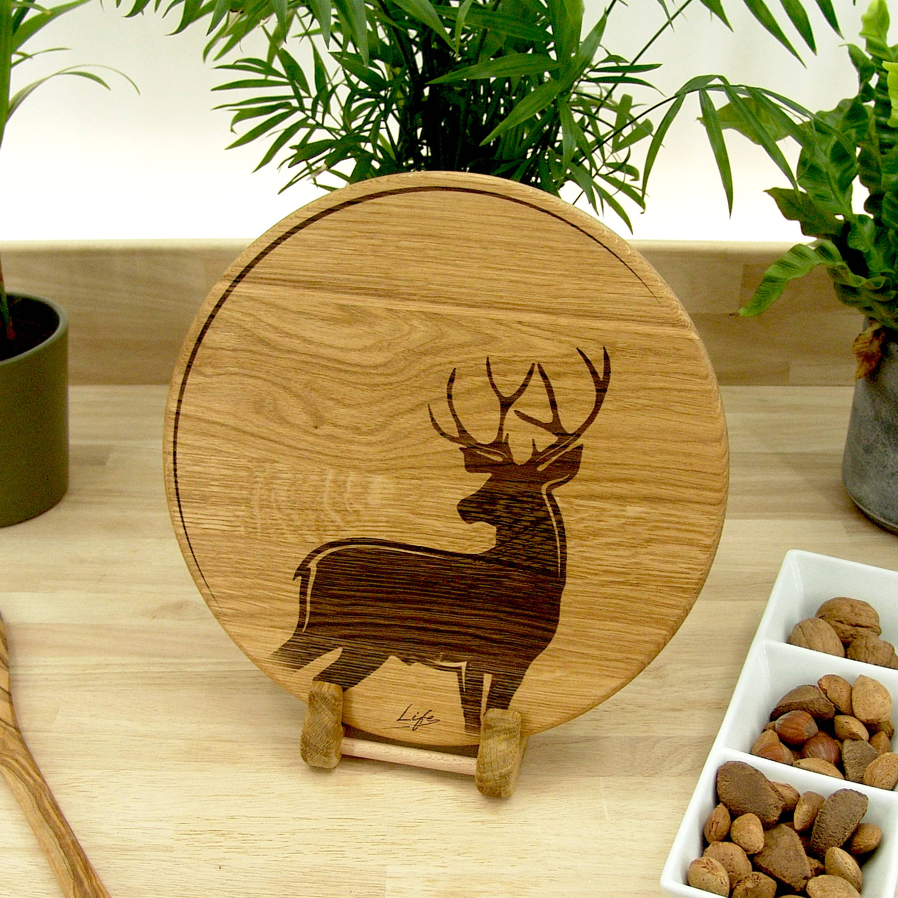 Handmade Oak Duck Chopping Board – Wooden Serving Board, Made in Wales (Copy) - Image 13