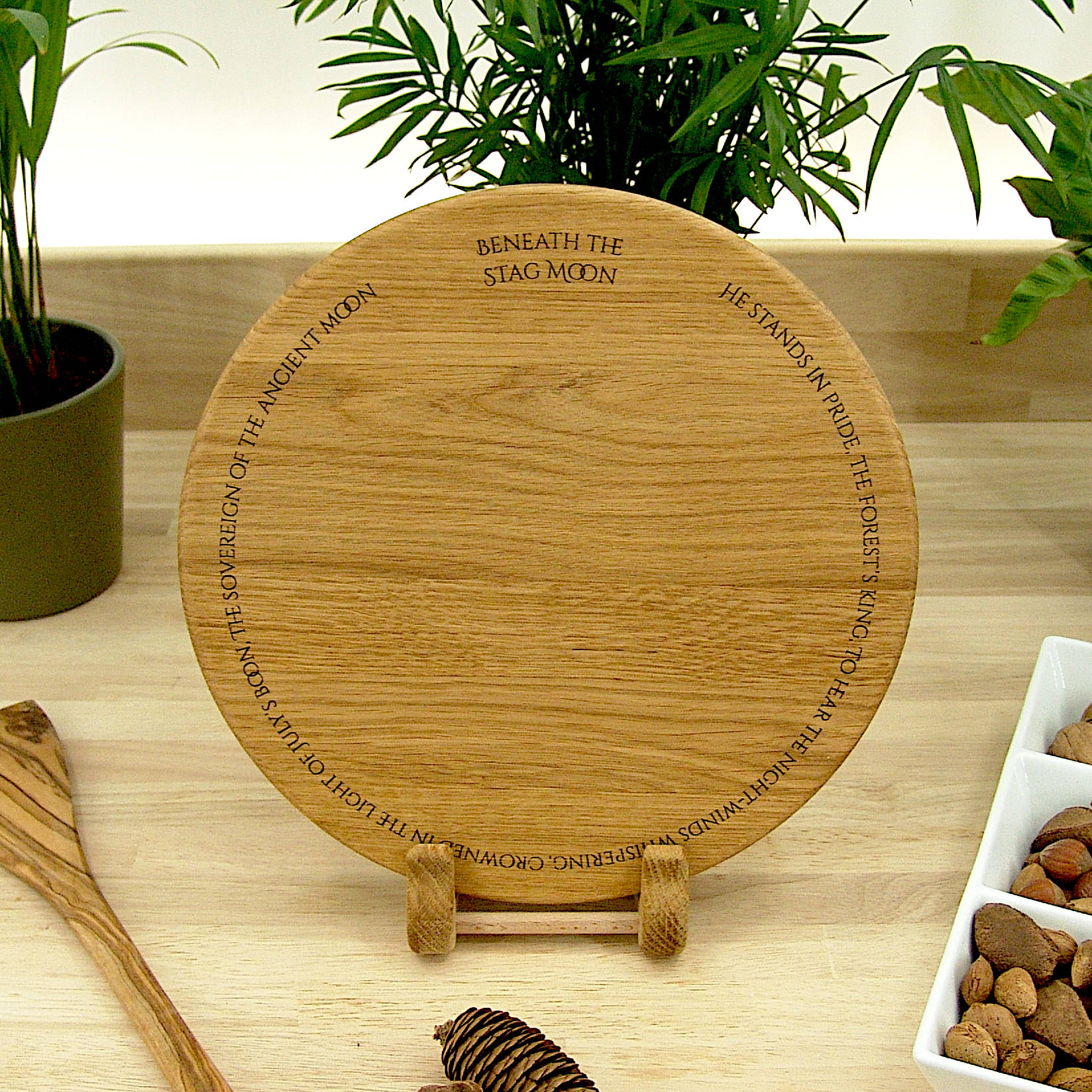 Handmade Oak Duck Chopping Board – Wooden Serving Board, Made in Wales (Copy) - Image 12