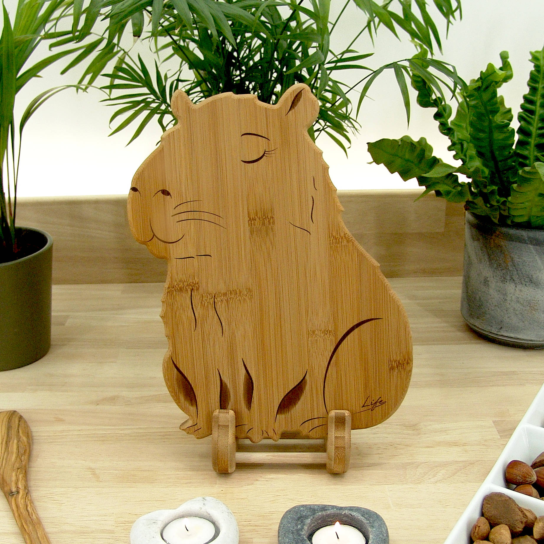 Capybara Chopping Board – Handmade Bamboo Cutting & Serving Board - Image 14