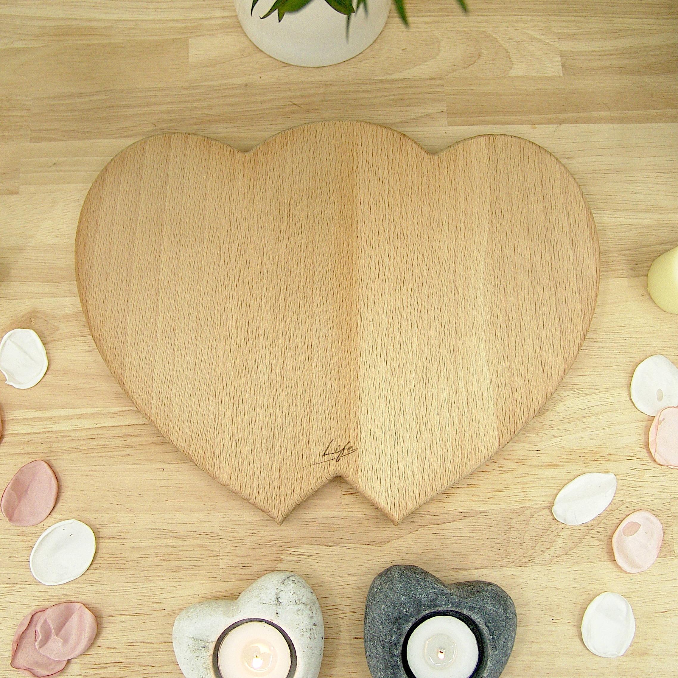 Hearts Personalised Chopping Board Wedding Gift - Oak Beech Engraved - Image 5