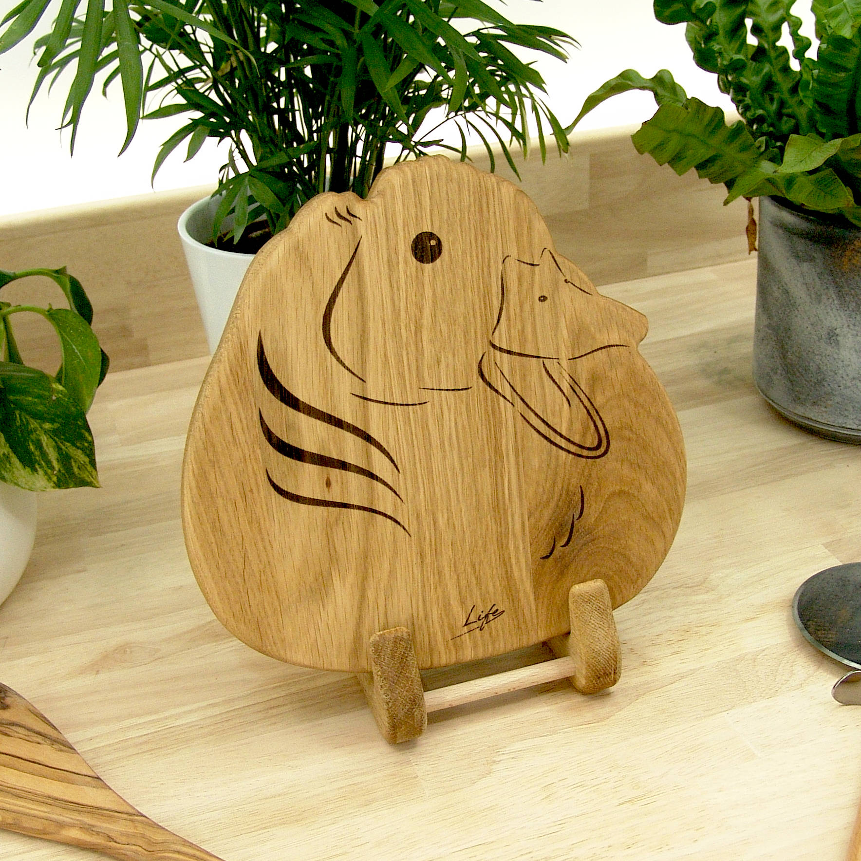 Handmade Oak Duck Chopping Board – Wooden Serving Board, Made in Wales - Image 8