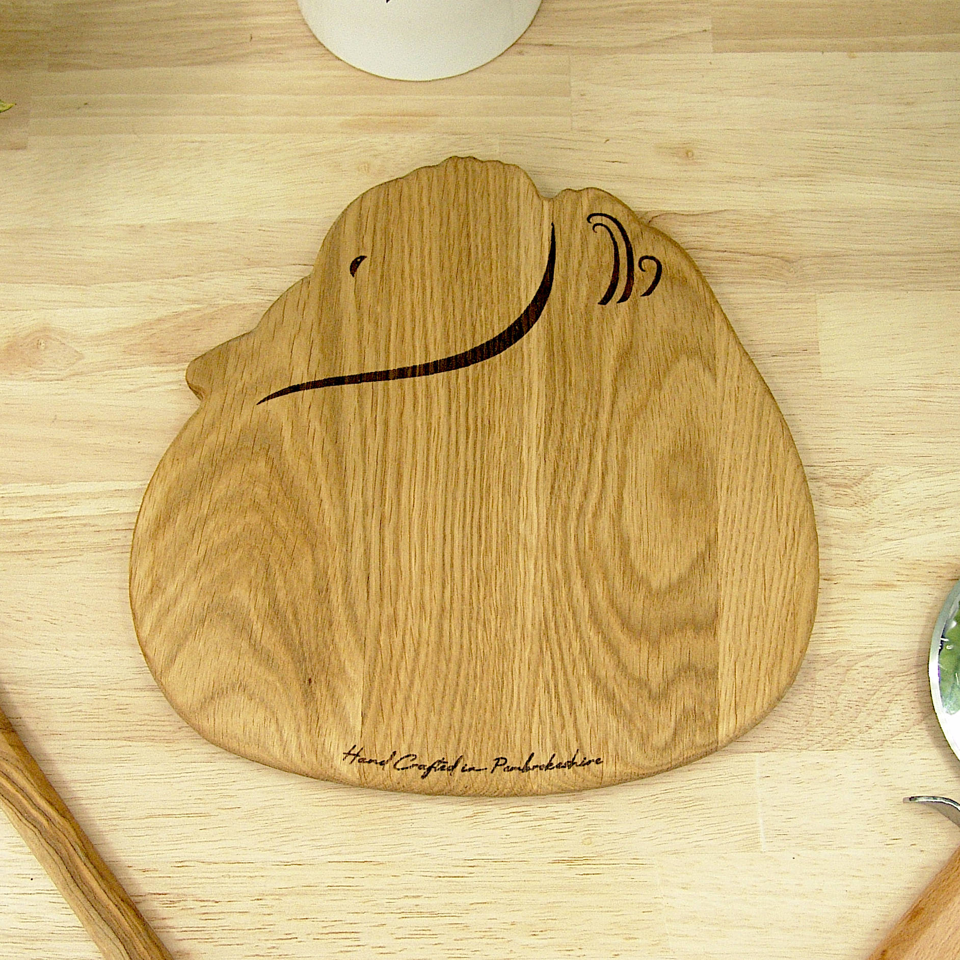 Handmade Oak Duck Chopping Board – Wooden Serving Board, Made in Wales - Image 11