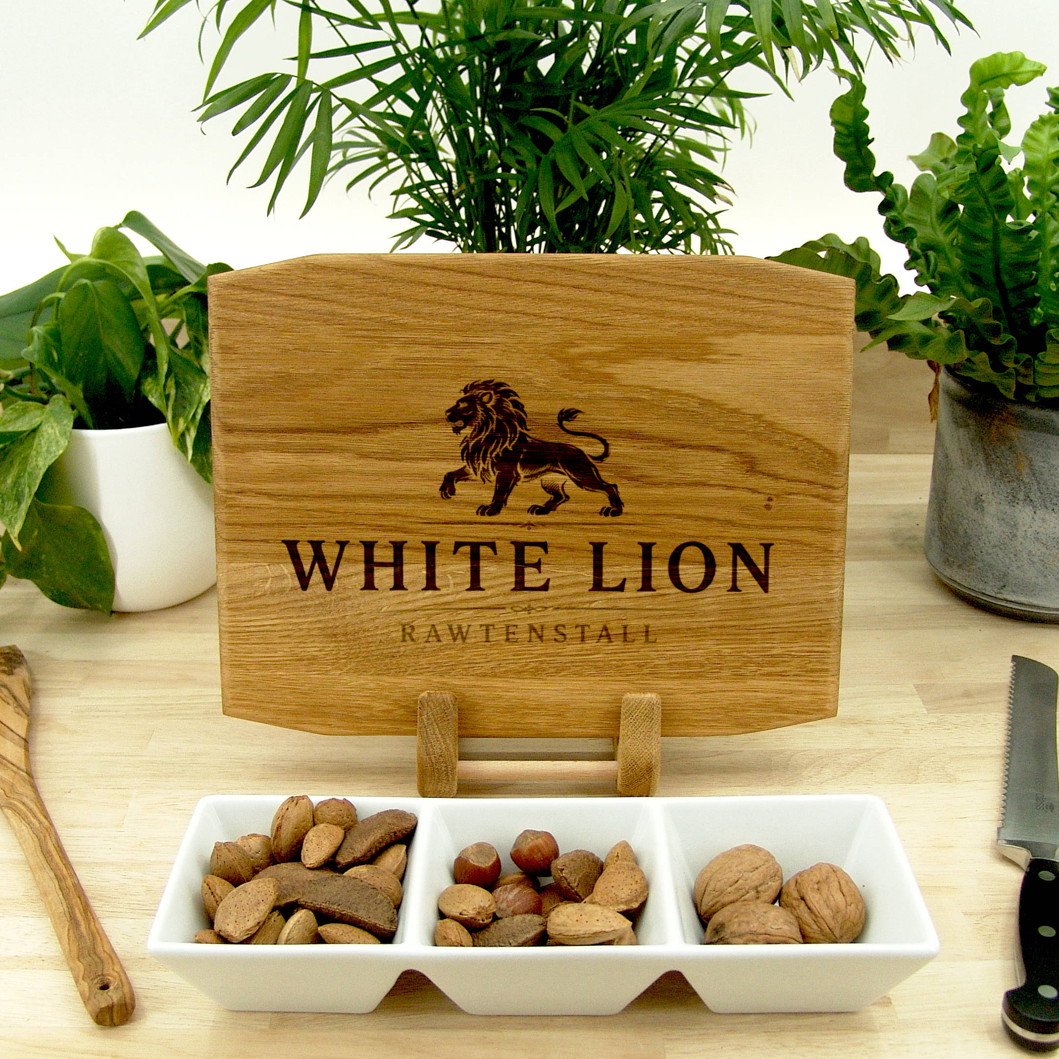 Personalised Oak 30cm Chopping Board - Engraved Logo / Text - Image 4
