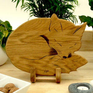 Handmade Fox Chopping Board in British Oak – Wooden Fox Gift