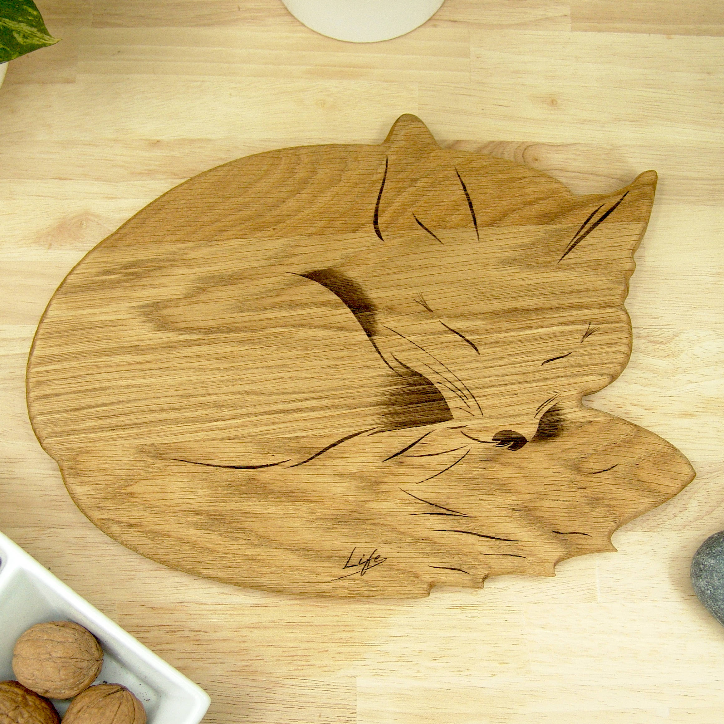 Handmade Fox Chopping Board in British Oak – Wooden Fox Gift - Image 2
