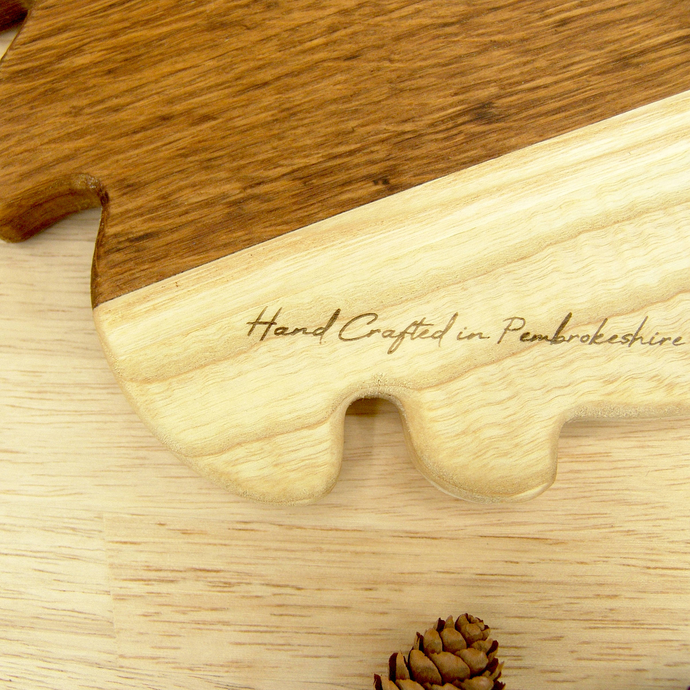 Hedgehog Chopping Board - Oak & Ash Hand Made - Image 8